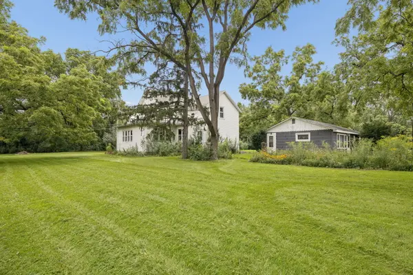 12900 S 94th AVE, Palos Park, IL 60464