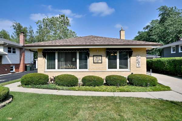 1031 S Belmont AVE, Arlington Heights, IL 60005