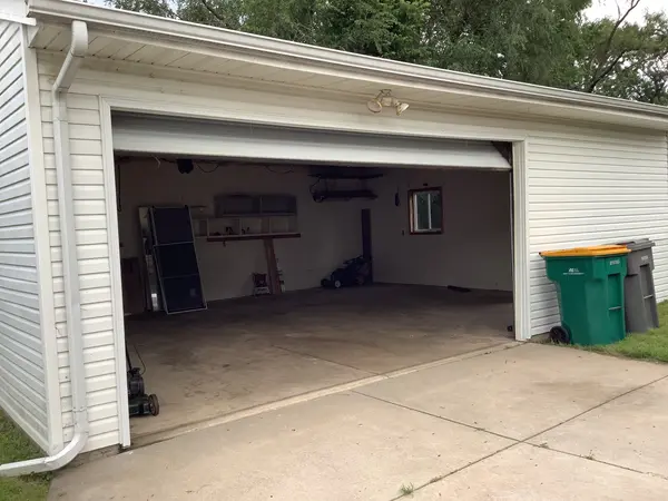 427 KENYON AVE, Romeoville, IL 60446