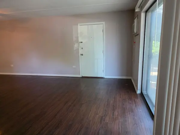 724 Warren AVE #101, Downers Grove, IL 60515