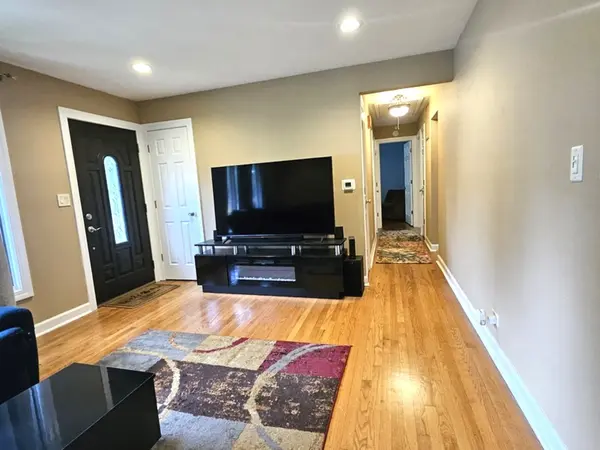 978 E CAPRI DR, Palatine, IL 60074