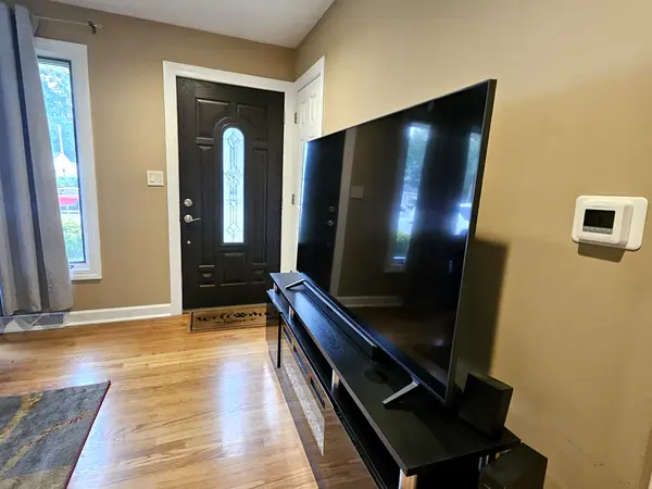 978 E CAPRI DR, Palatine, IL 60074