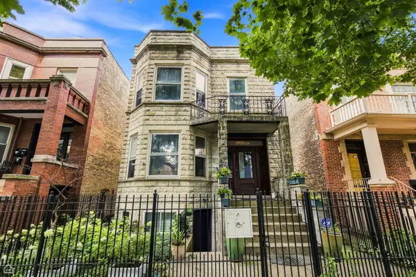 3248 N Oakley AVE, Chicago, IL 60618