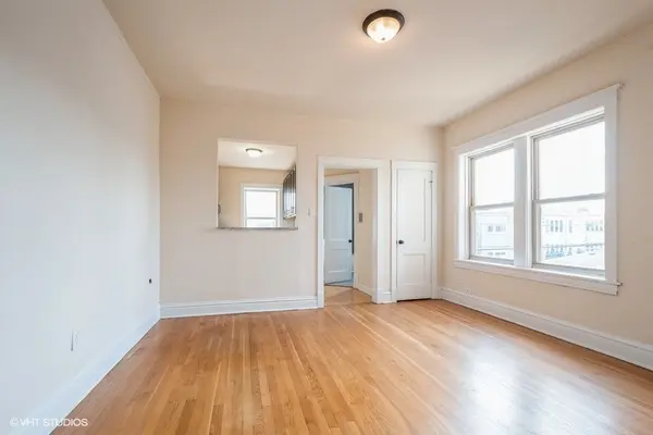 4248 N Lamon AVE #2B, Chicago, IL 60641