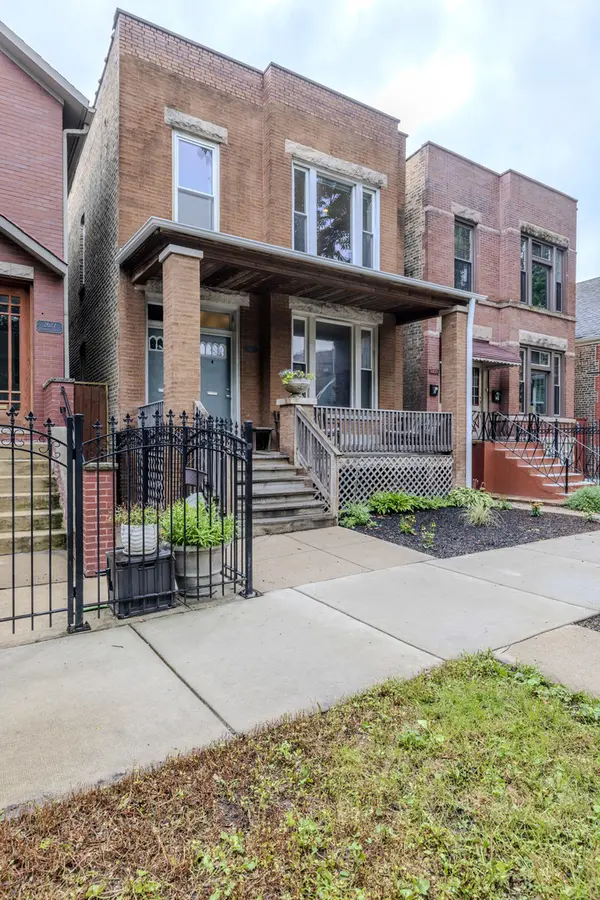 2625 N Richmond ST, Chicago, IL 60647