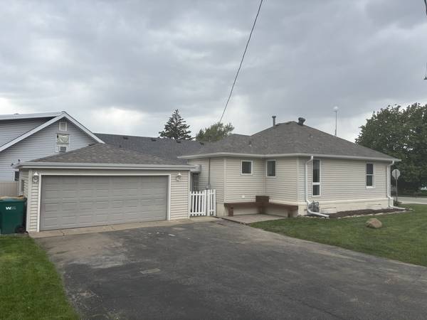 527 E 17th ST, Lockport, IL 60441