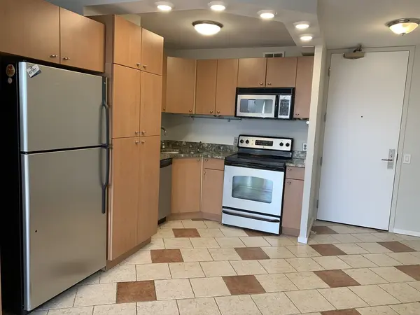 4343 N CLARENDON AVE #1711, Chicago, IL 60613