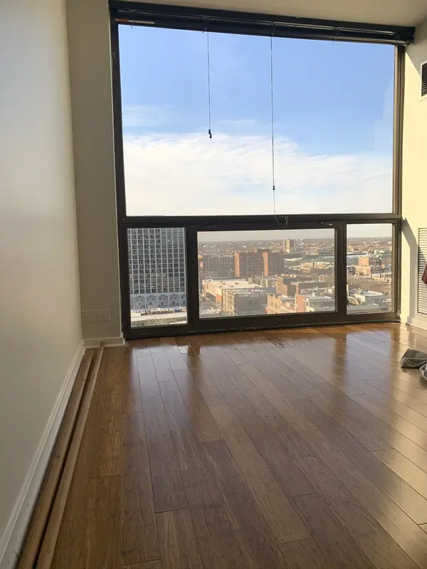 4343 N CLARENDON AVE #1711, Chicago, IL 60613