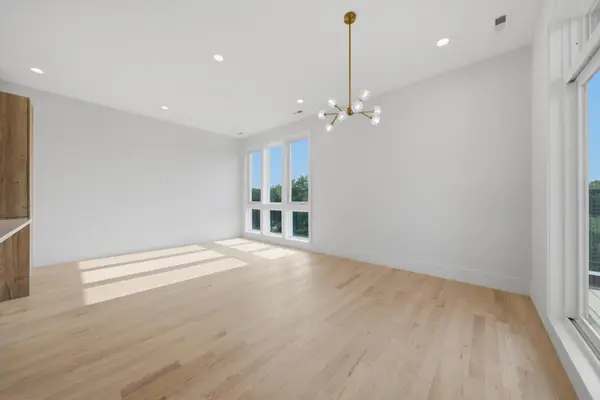 1244 N Kedzie AVE #4, Chicago, IL 60651
