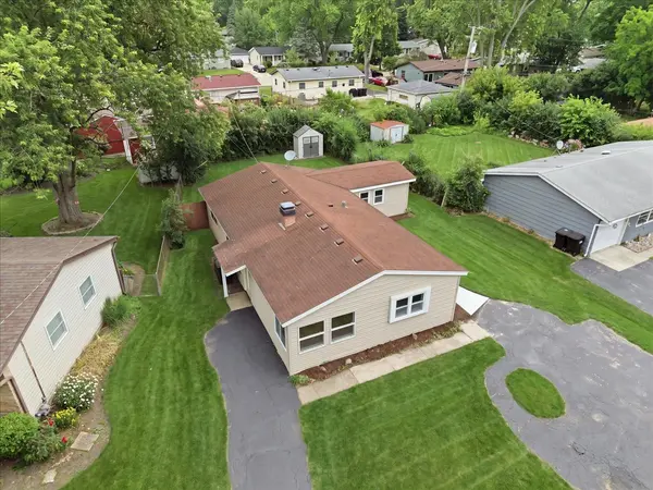 693 Minerva AVE, Wauconda, IL 60084