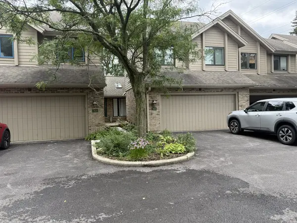 7912 S Garfield AVE, Burr Ridge, IL 60527