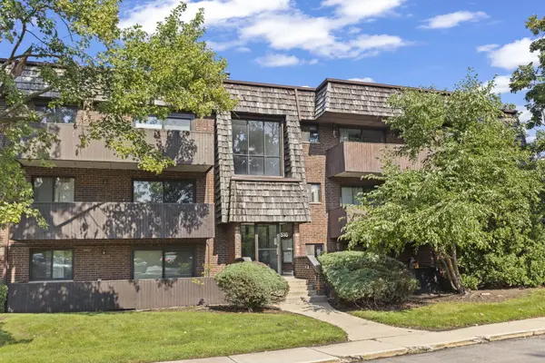 516 Timber Ridge DR #108-A, Carol Stream, IL 60188