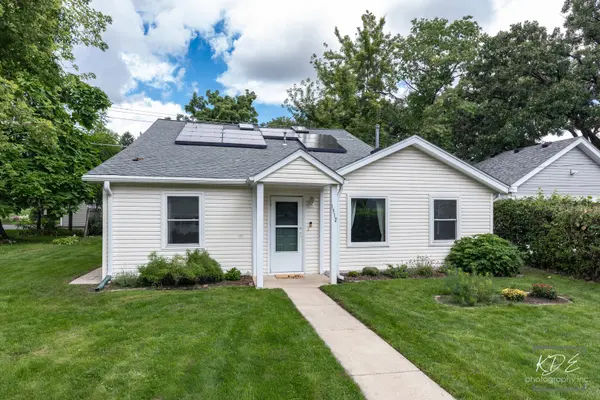 1912 Burlington AVE, Lisle, IL 60532