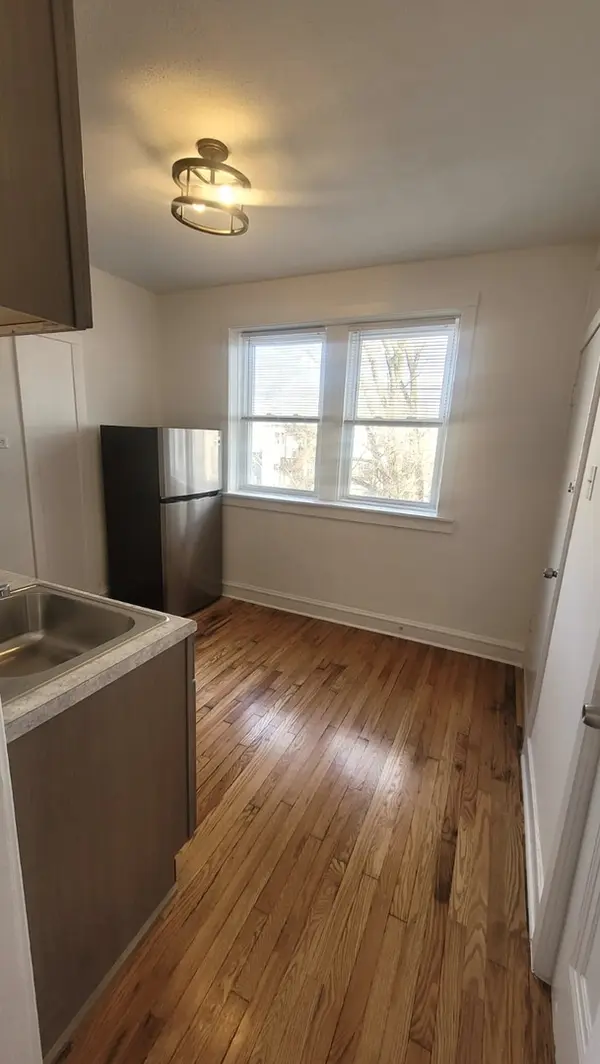 1107 N Avers AVE #3, Chicago, IL 60651