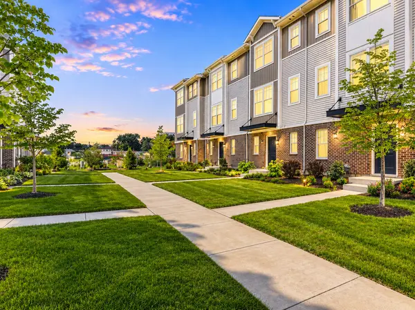 1035 Wren RD, Des Plaines, IL 60018