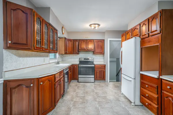 803 16th ST, Bettendorf, IA 52722
