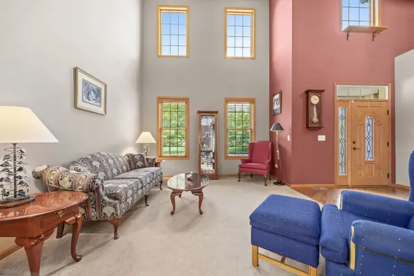 1813 Trevino CIR, Bolingbrook, IL 60490