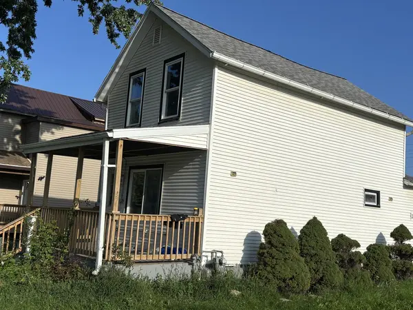 214 2nd AVE, Clinton, IA 52732