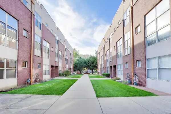 6951 N Western AVE #F, Chicago, IL 60645