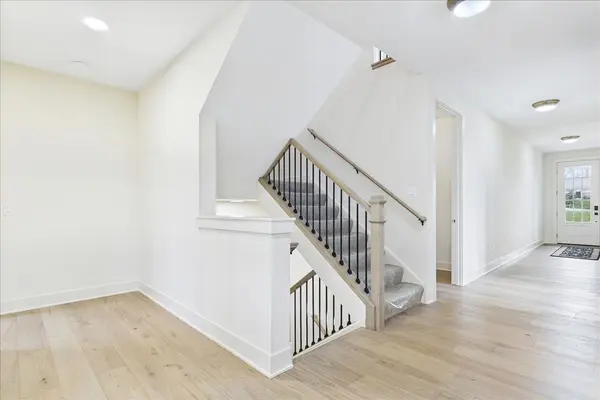 22075 W Casa Bella View, Kildeer, IL 60047
