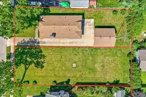 746 Parkway AVE, Elgin, IL 60120