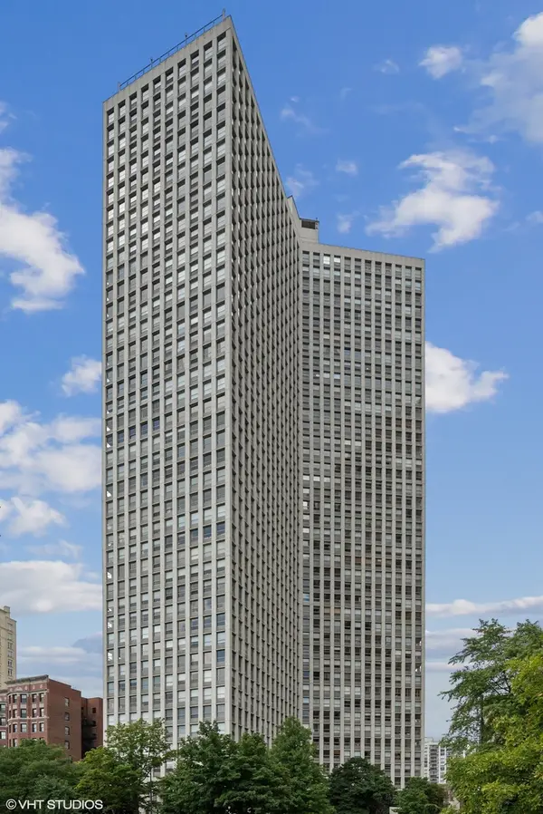 2626 N Lakeview AVE #3003, Chicago, IL 60614