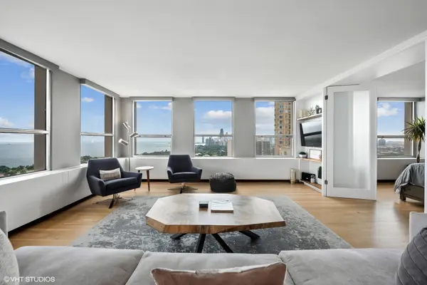 2626 N Lakeview AVE #3003, Chicago, IL 60614