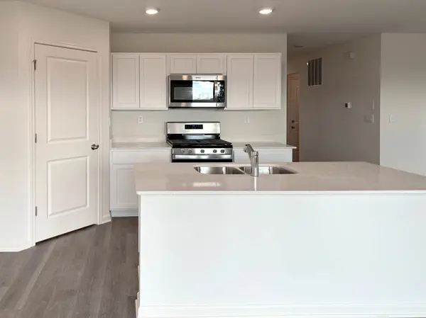 2280 Redwood TRL, Wonder Lake, IL 60097