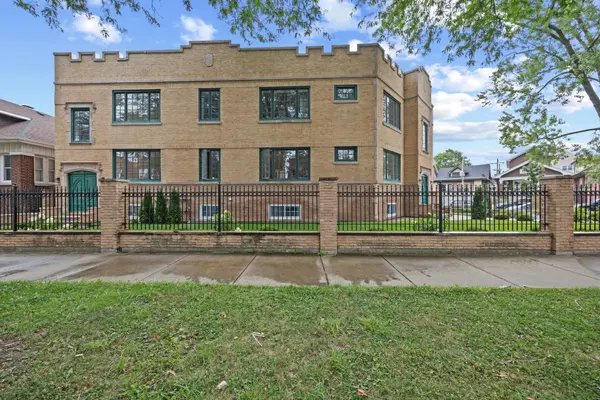 3107 N Harding AVE #1W, Chicago, IL 60618