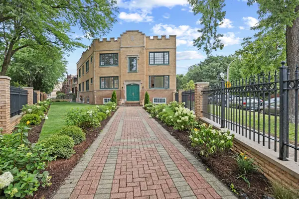 3107 N Harding AVE #1W, Chicago, IL 60618