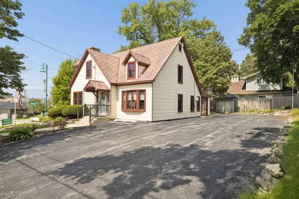 6 E Washington ST, Oswego, IL 60543