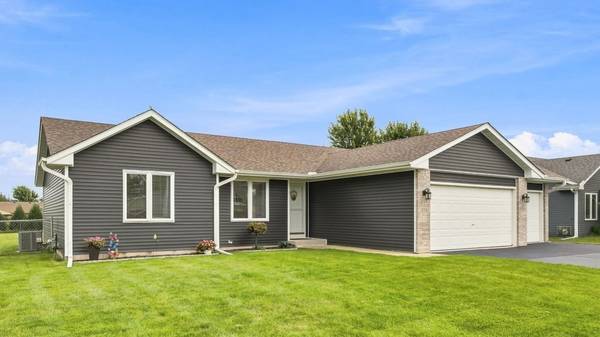 235 Sundance TRL, Capron, IL 61012
