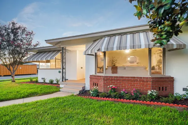 914 W 5th ST, Ontario, CA 91762