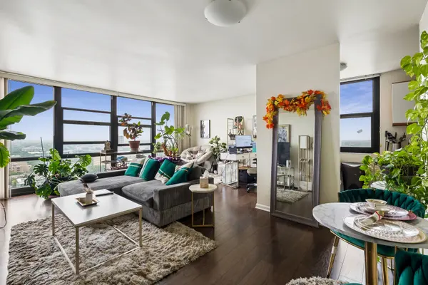 3001 S Michigan AVE #2105, Chicago, IL 60616