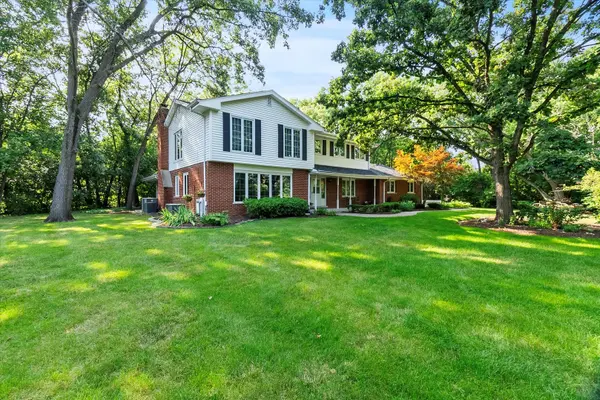 3 Old Creek RD, Palos Park, IL 60464