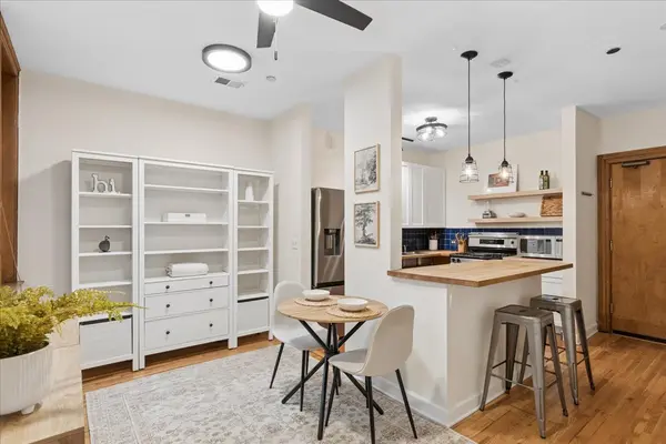 550 W SURF ST #104, Chicago, IL 60657