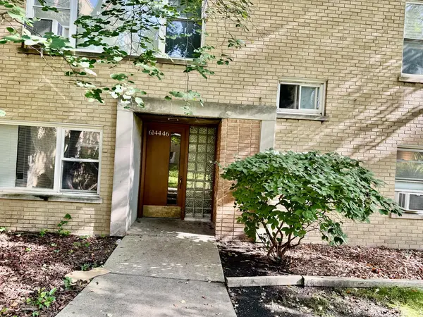 6146 N Damen AVE #GH, Chicago, IL 60659