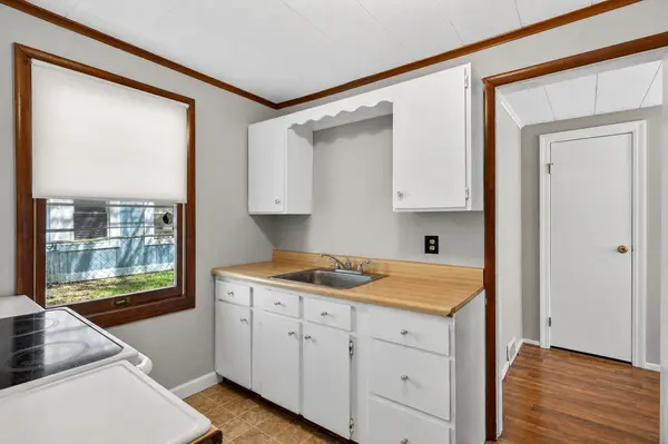 105 Edgewood AVE, Crystal Lake, IL 60014