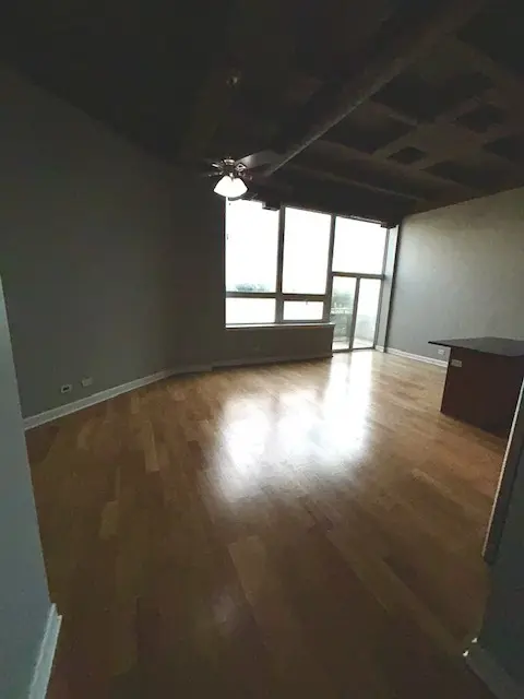 4131 W Belmont AVE #413, Chicago, IL 60641