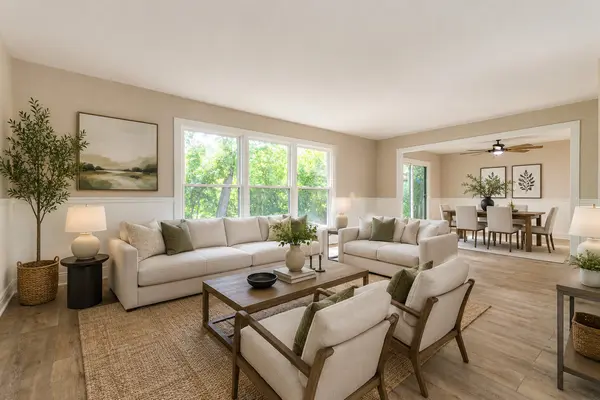 1482 Pebblestone CV, Wheaton, IL 60189