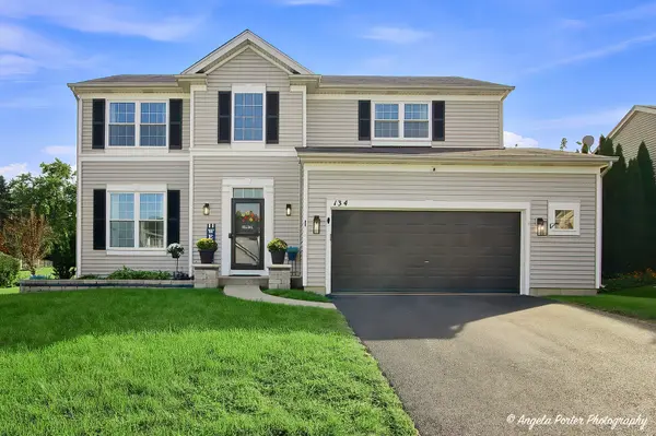 134 E Old Mill TRL, Antioch, IL 60002