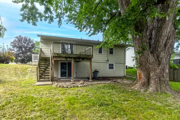 2803 N Pine ST, Davenport, IA 52804