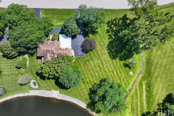 55 Watergate DR, South Barrington, IL 60010