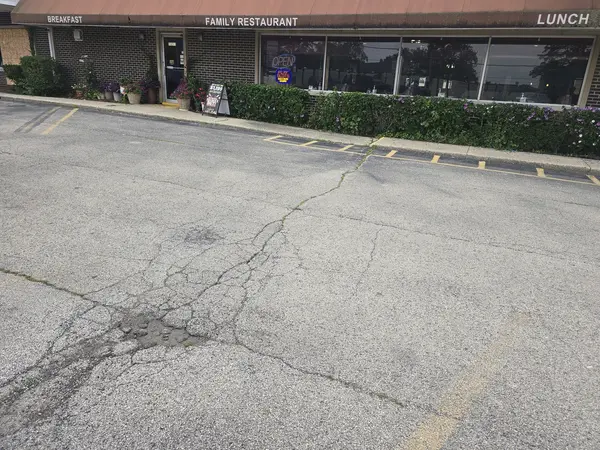 1451 Golf RD, Waukegan, IL 60085