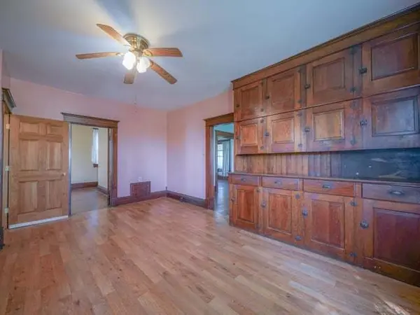 8631 IL RTE 38, Ashton, IL 61006