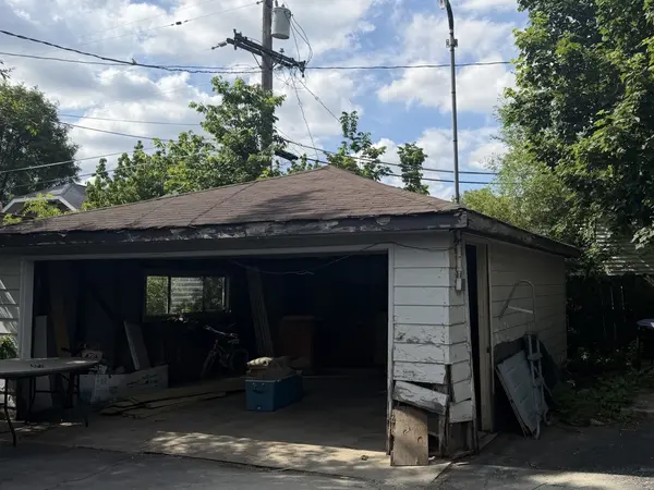 207 2nd AVE, Joliet, IL 60433