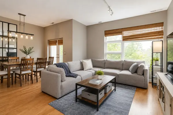 3741 N WOLCOTT AVE #12, Chicago, IL 60613