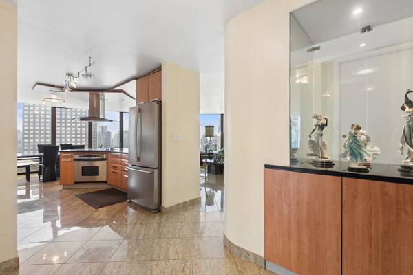 505 N Lake Shore DR #4911, Chicago, IL 60611