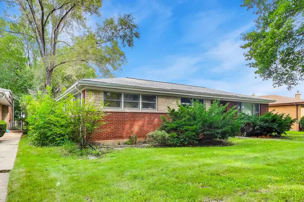 8425 Lawndale AVE, Skokie, IL 60076