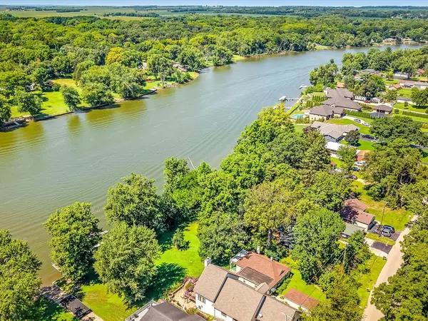 10324 Ventura BLVD, Machesney Park, IL 61115